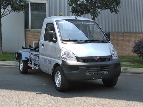 五菱牌LQG5029ZXXP6車(chē)廂可卸式垃圾車(chē)公告圖片