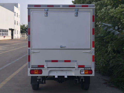 五菱牌LQG5029XYKP6翼開啟廂式車公告圖片