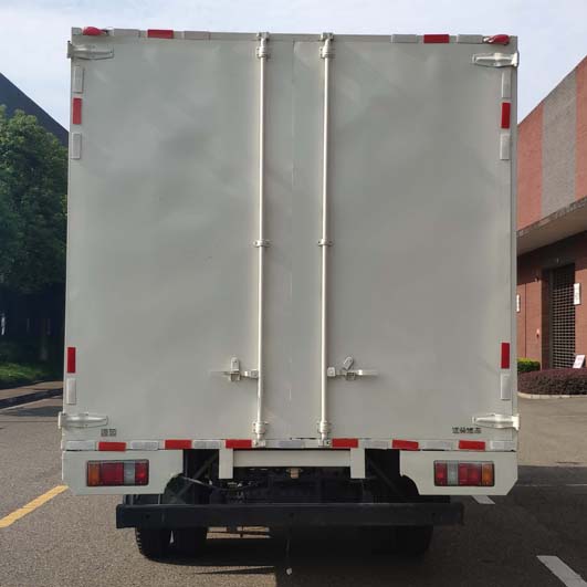 江鈴牌JX5045XXYTGA25廂式運(yùn)輸車公告圖片