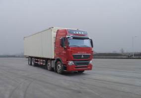 豪沃牌ZZ5327XYKV466HE1K翼开启厢式车