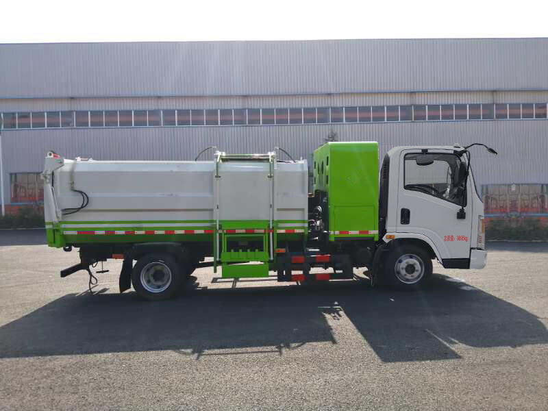四达牌SDJ5100ZZZPHEV插电式混合动力自装卸式垃圾车公告图片