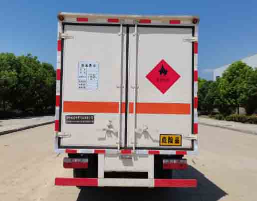 旺龍威牌WLW5045XRQEQ6易燃氣體廂式運輸車公告圖片