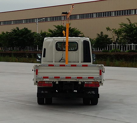 大運(yùn)牌CGC5045JSQHDD33F隨車起重運(yùn)輸車公告圖片