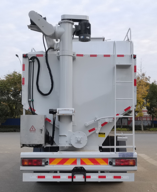 浩天星運(yùn)牌HTX5311ZSLL7散裝飼料運(yùn)輸車公告圖片