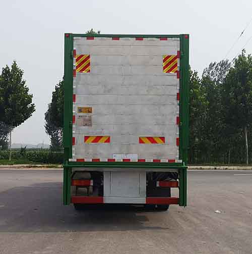 榮駿達(dá)牌HHX5310CCQD5畜禽運(yùn)輸車(chē)公告圖片