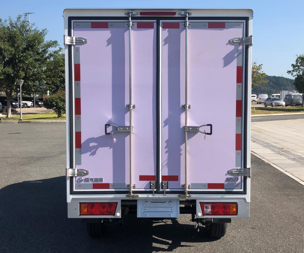 福建牌FJ5030XXYE1廂式運(yùn)輸車公告圖片