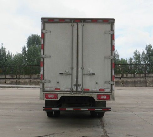 福田牌BJ5041XXY8JDA-AB2厢式运输车公告图片