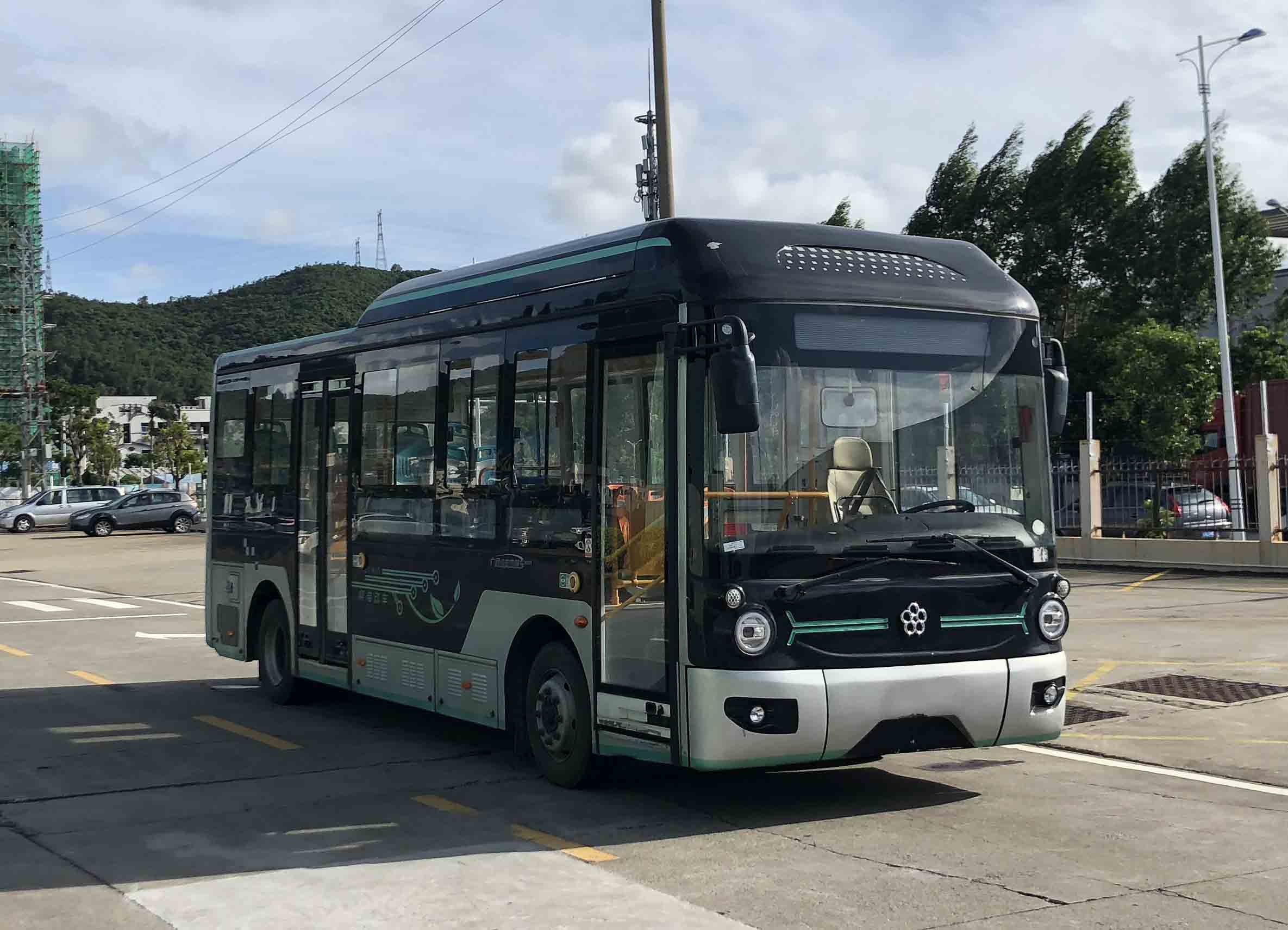 广通牌NJK6800BEVB1纯电动城市客车图片