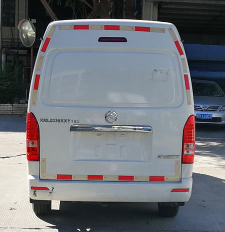 金旅牌XML5039XXY16D廂式運(yùn)輸車公告圖片