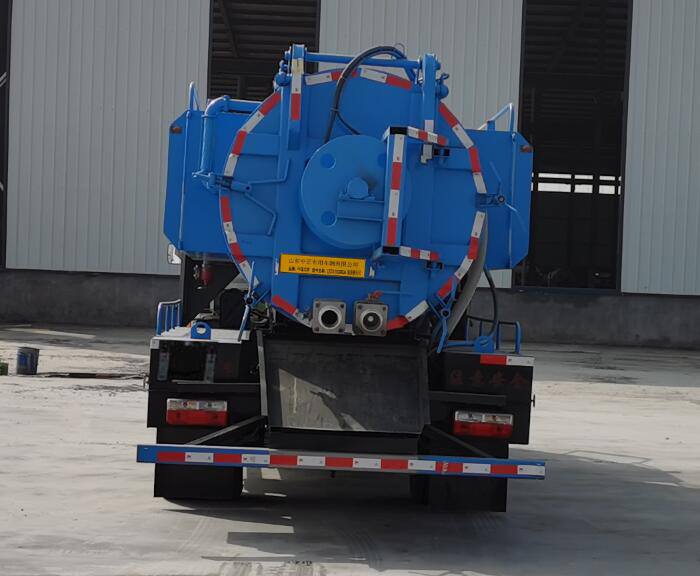 中蘊(yùn)達(dá)牌LZZ5120GQWEQ6清洗吸污車公告圖片