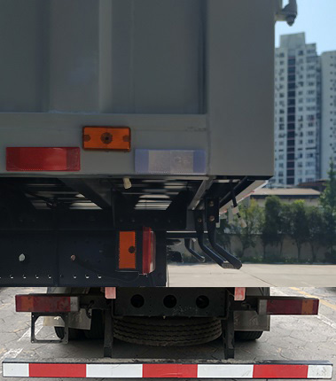 东风牌DFH5310XFWAX2腐蚀性物品厢式运输车公告图片