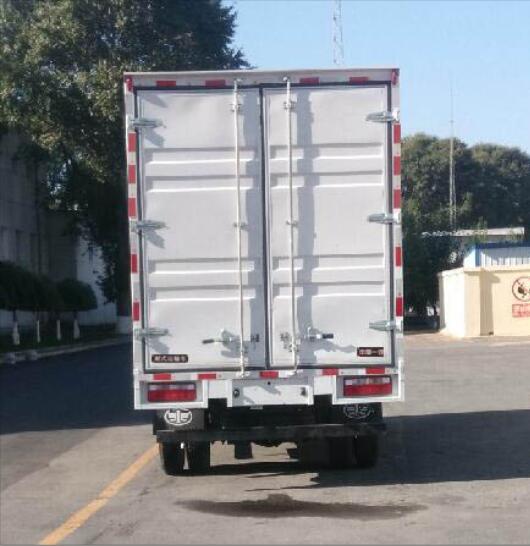 解放牌CA5049XXYP40K2L1E5A84廂式運輸車公告圖片