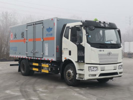 爆破器材运输车
