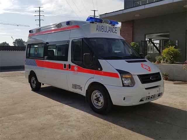 飞球牌ZJL5048XJHJ50救护车图片