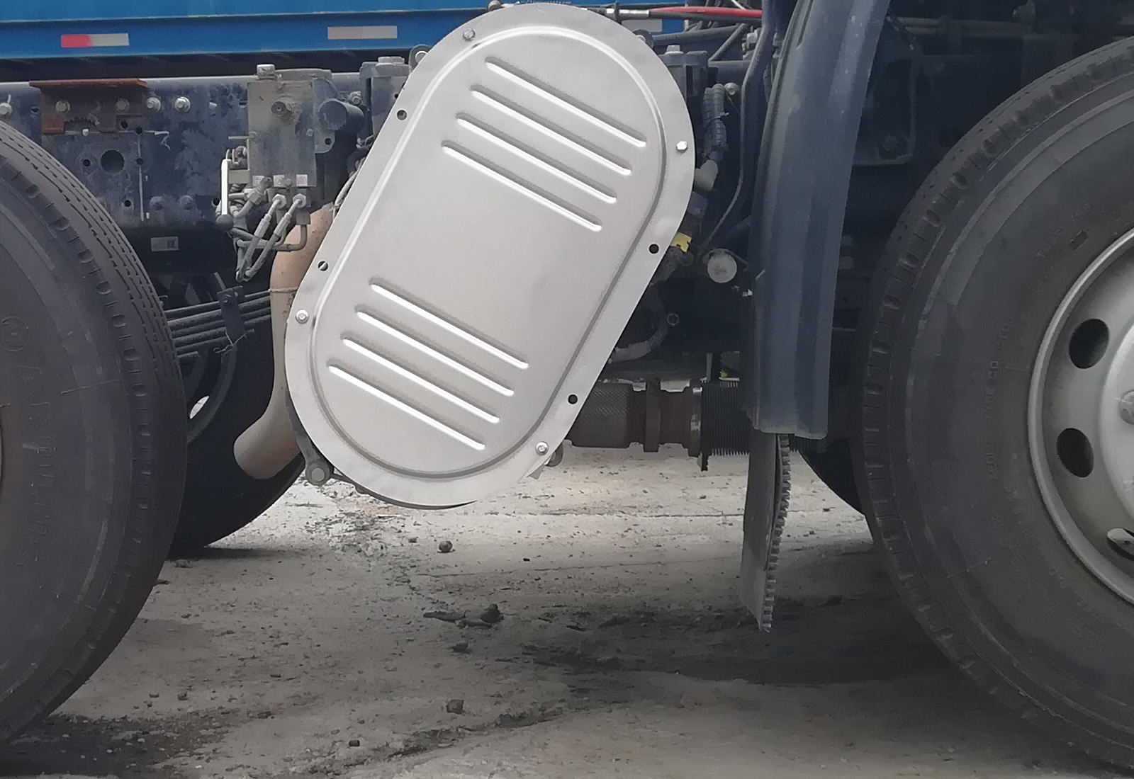 東風(fēng)牌DFH5220TCLBX1車輛運(yùn)輸車公告圖片