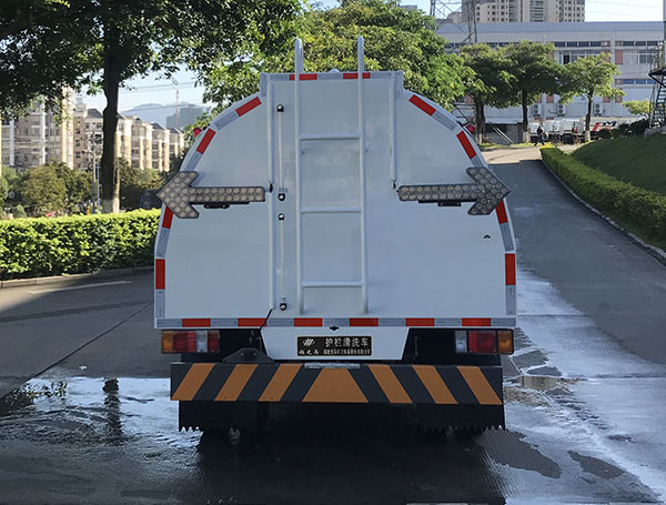 福龍馬牌FLM5070GQXQL6H護(hù)欄清洗車公告圖片