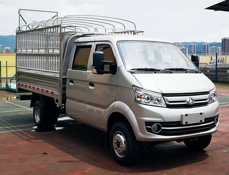 長(zhǎng)安牌SC5031CCYFRS64倉(cāng)柵式運(yùn)輸車(chē)公告圖片