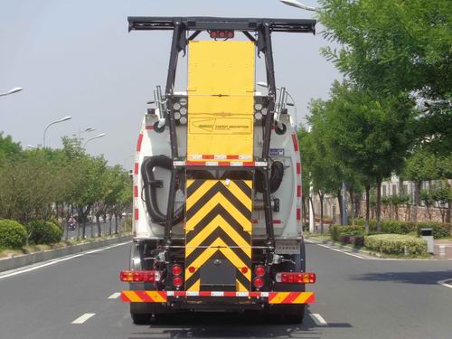 英达牌FTT5180TSLSW6扫路车公告图片