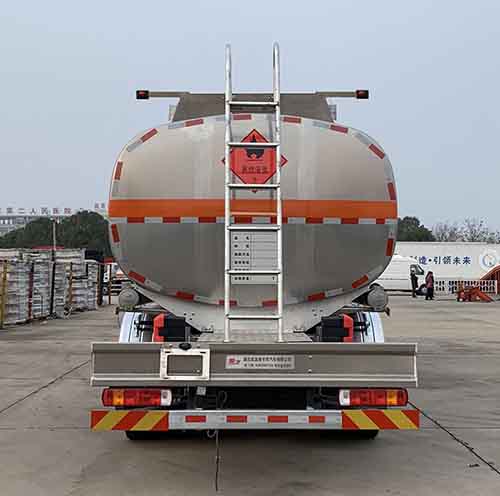 楚飛牌CLQ5320GYY6CA鋁合金運油車公告圖片