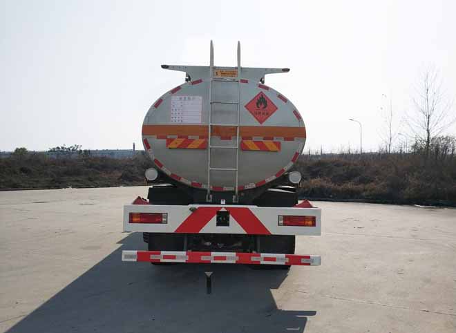 陕汽牌SHN5320GRYMB6223易燃液体罐式运输车公告图片