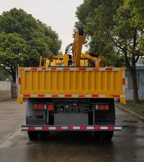 王牌牌CDW5120TYHA1R6绿化综合养护车公告图片