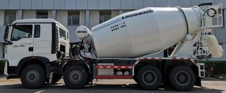 利勃海爾牌XLH5314GJBN306GF1混凝土攪拌運輸車公告圖片