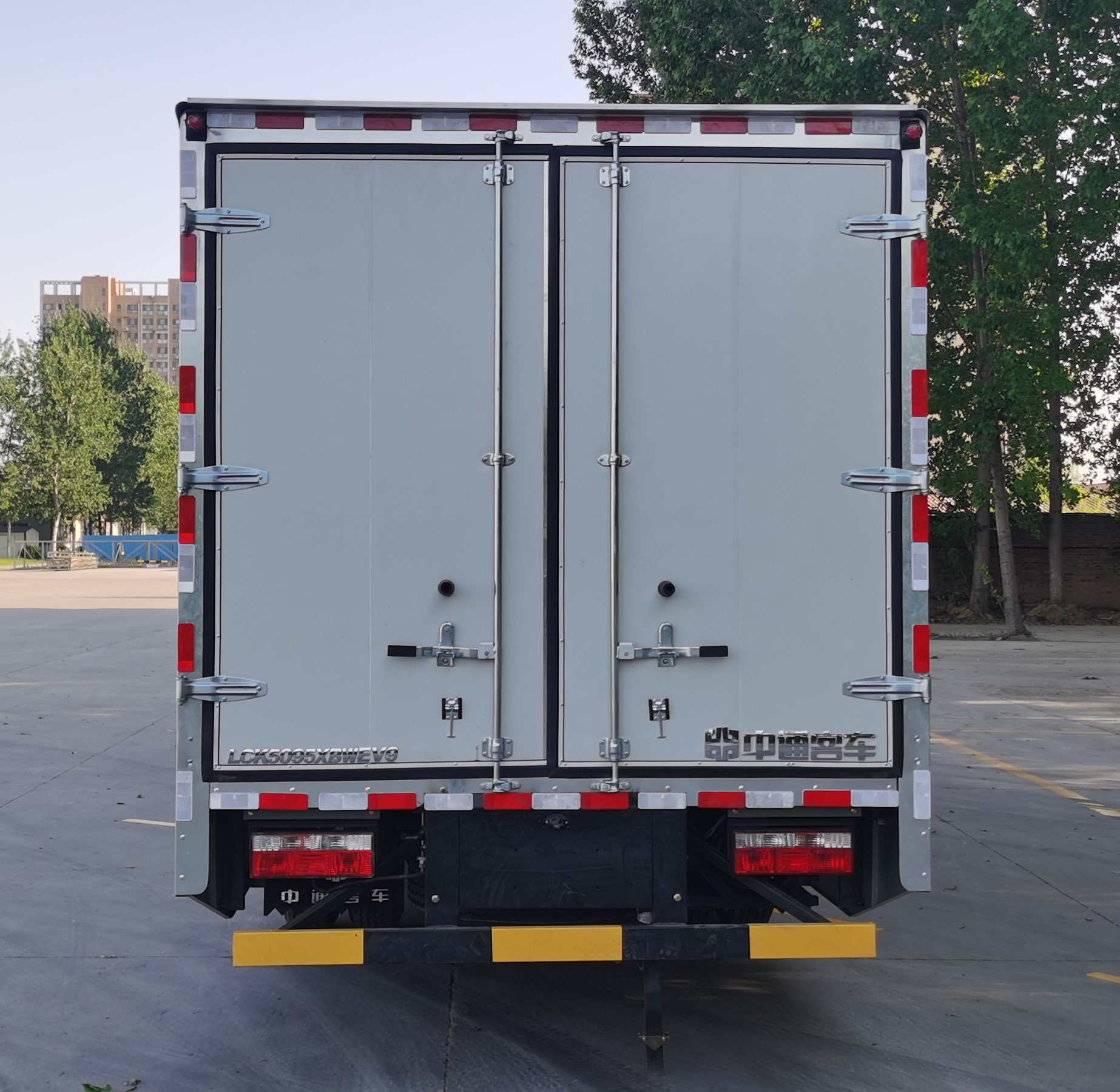 中通牌LCK5095XBWEV9純電動保溫車公告圖片