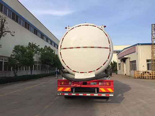 華威馳樂牌SGZ5310GFLZZ6T5低密度粉粒物料運(yùn)輸車公告圖片