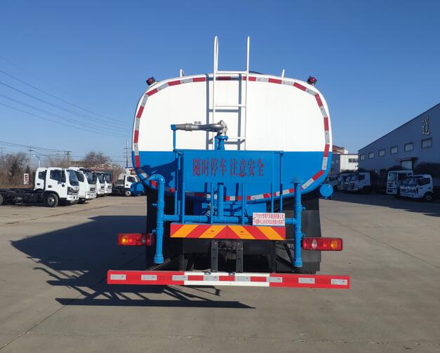 丹凌牌HLL5250GPSD6綠化噴灑車(chē)公告圖片