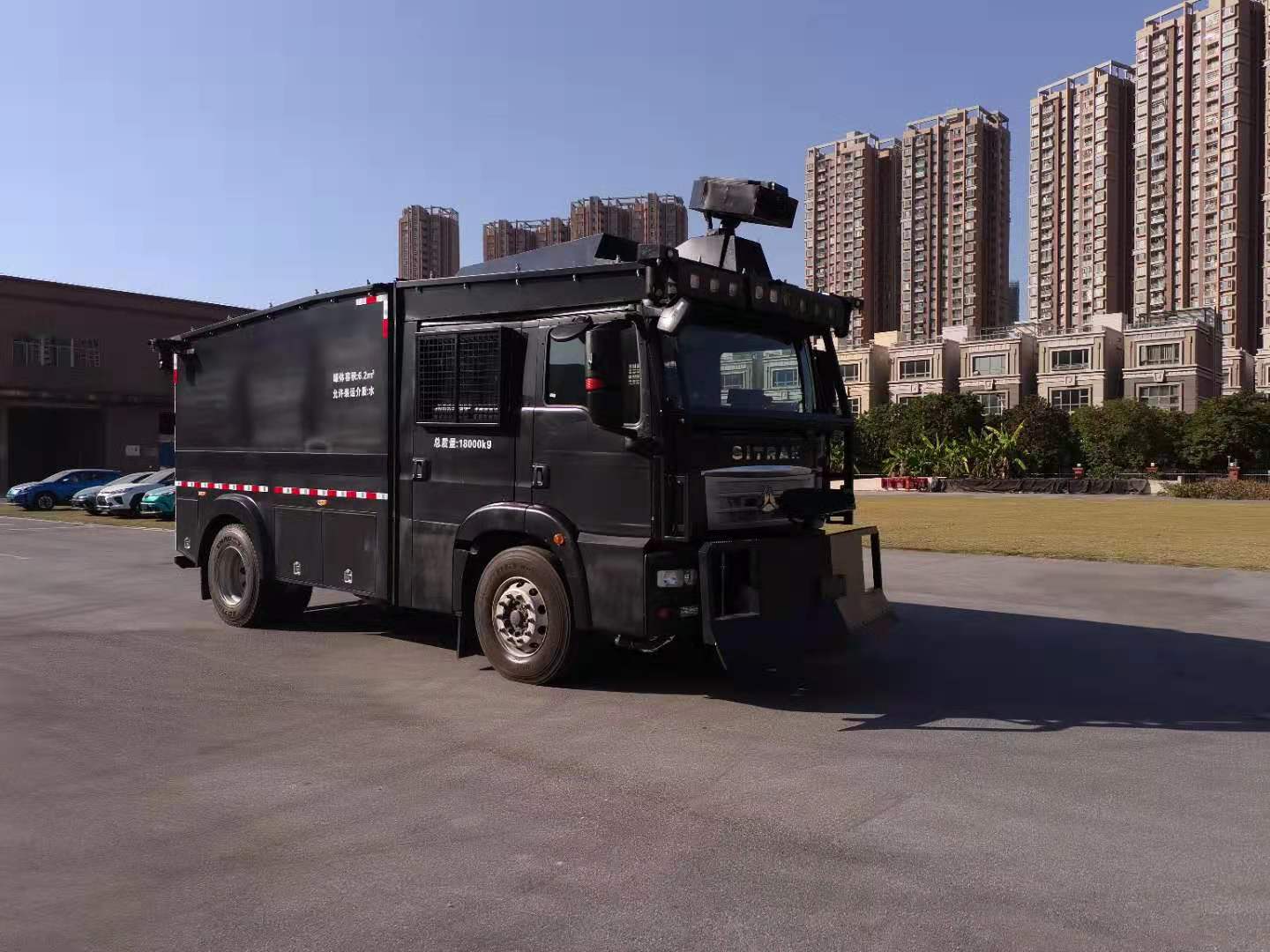 盾甲牌GDJ5181GFB防暴水罐车公告图片