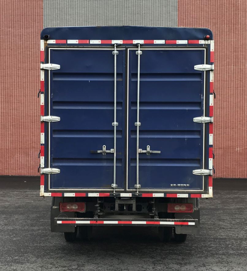 福田牌BJ5048CCY9JDA-AB3倉(cāng)柵式運(yùn)輸車(chē)公告圖片