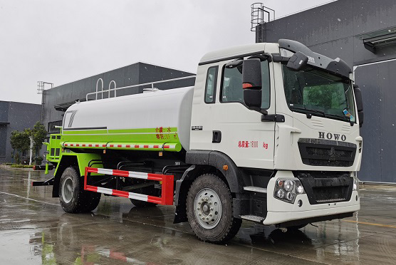 程力威牌CLW5180GPS6CS綠化噴灑車公告圖片