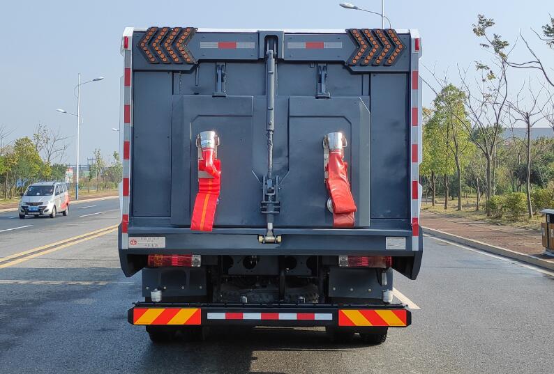 中國(guó)中車牌TEG5180TXS6JF1洗掃車公告圖片