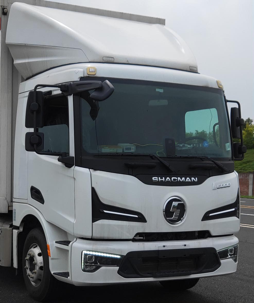 陜汽牌SX5189XXYVA1廂式運(yùn)輸車公告圖片