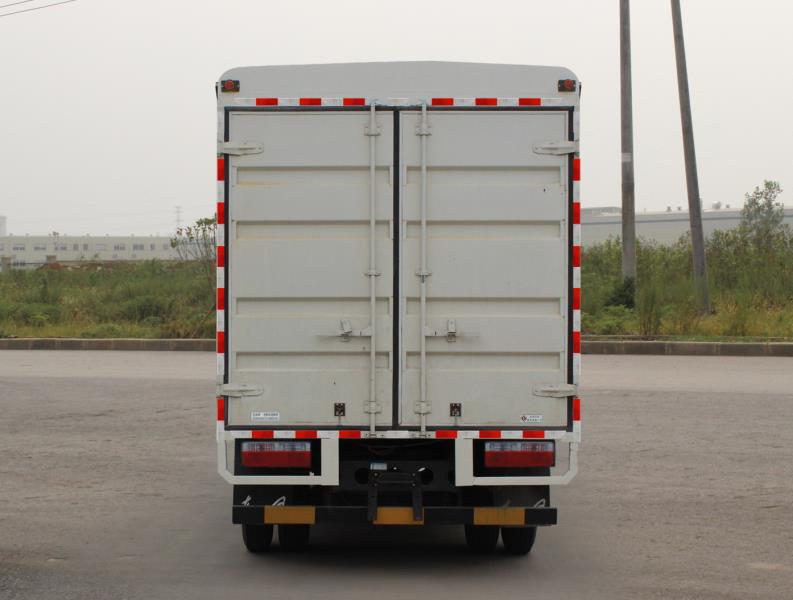 東風(fēng)牌EQ5041CCY8BDBAC倉柵式運(yùn)輸車公告圖片