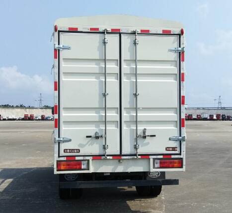 解放牌CA5040CCYP40K50L1E5A84倉(cāng)柵式運(yùn)輸車(chē)公告圖片