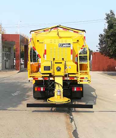 路太牌LTZ5040TCX6JL除雪車公告圖片