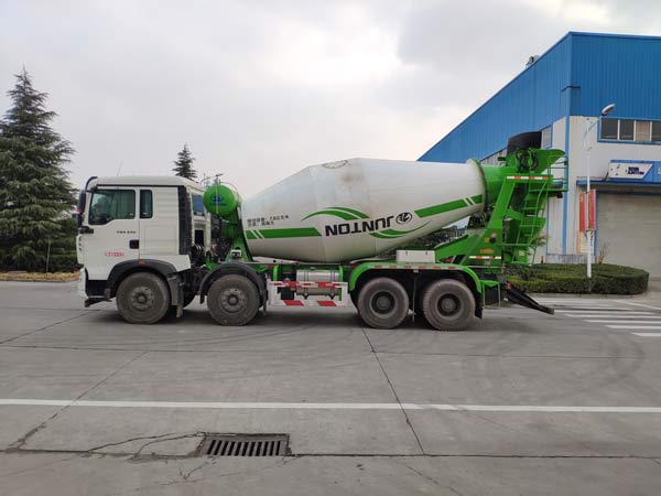 駿通牌JF5310GJB306ZZD混凝土攪拌運(yùn)輸車公告圖片