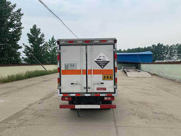 炎帝牌SZD5043XFWSH6腐蚀性物品厢式运输车公告图片