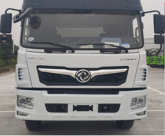 東風(fēng)牌EQ5185CCY8EDFAC倉柵式運輸車公告圖片