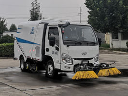 扫路车