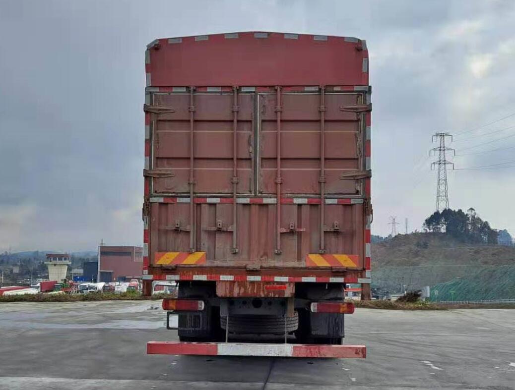 斯太爾牌ZZ5314CCYV4661F1倉柵式運輸車公告圖片