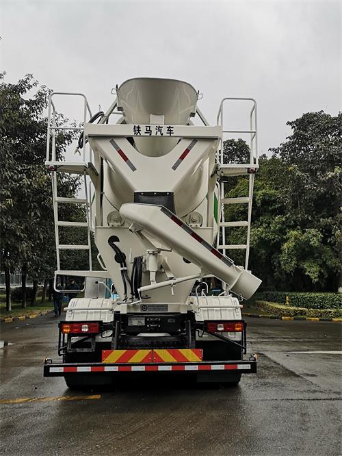 铁马牌XC5310GJBJSAF1混凝土搅拌运输车公告图片