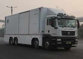 凌宇牌CLY5270XYLE6医疗车