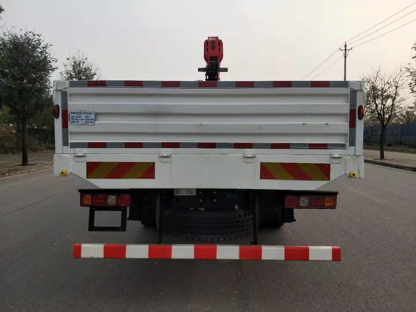 西曼卡牌XMK5259JSQMB4F2随车起重运输车公告图片