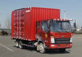 豪沃牌ZZ5047XXYC3215E145厢式运输车