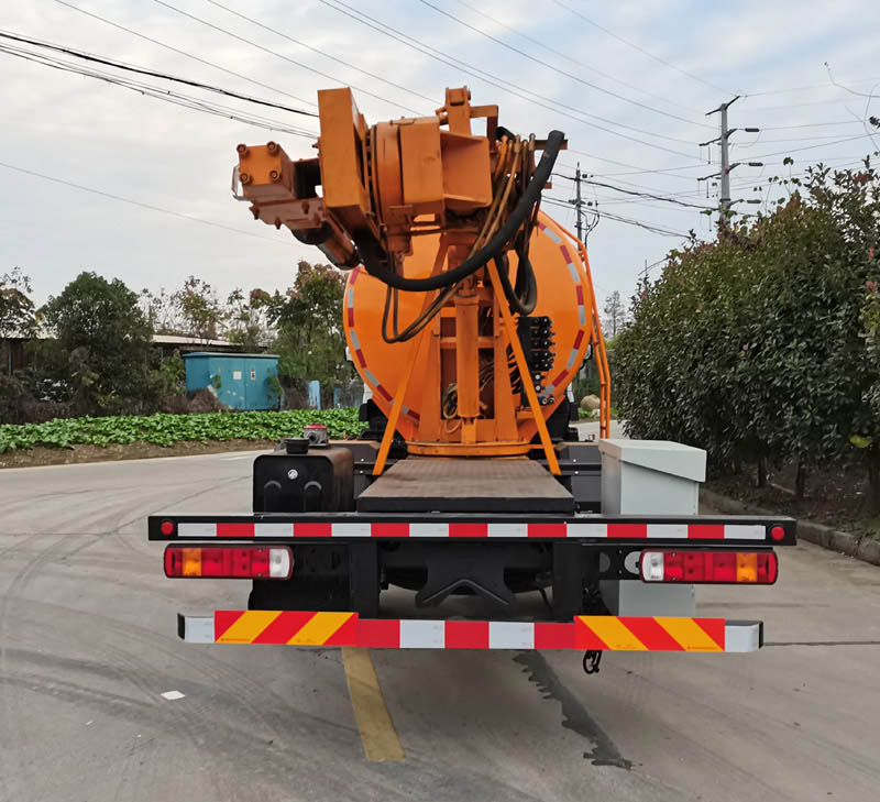 通華牌THT5185TYH綠化綜合養(yǎng)護(hù)車公告圖片