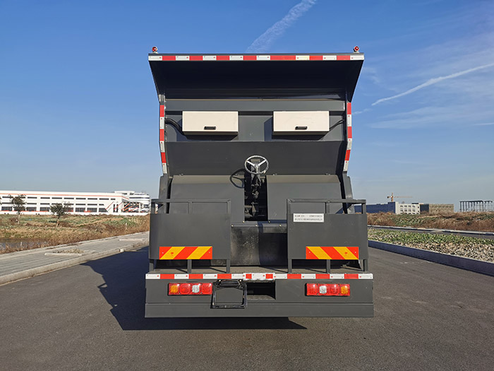 筑馬牌ZZM5251TFC瀝青碎石同步封層車(chē)公告圖片