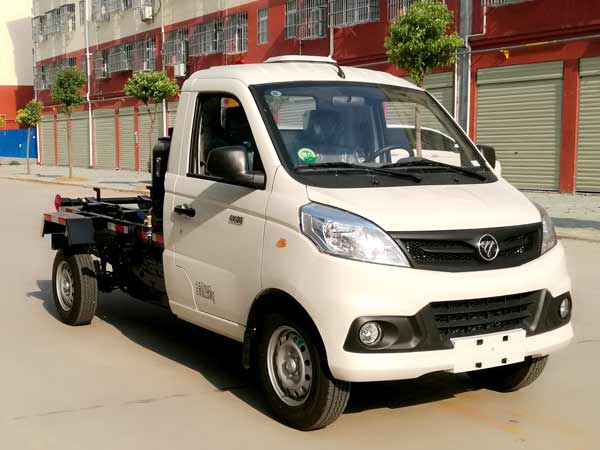 程力威牌CLW5030ZXXB6車廂可卸式垃圾車公告圖片