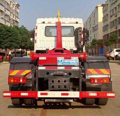 程力威牌CLW5181ZXXE6車廂可卸式垃圾車公告圖片